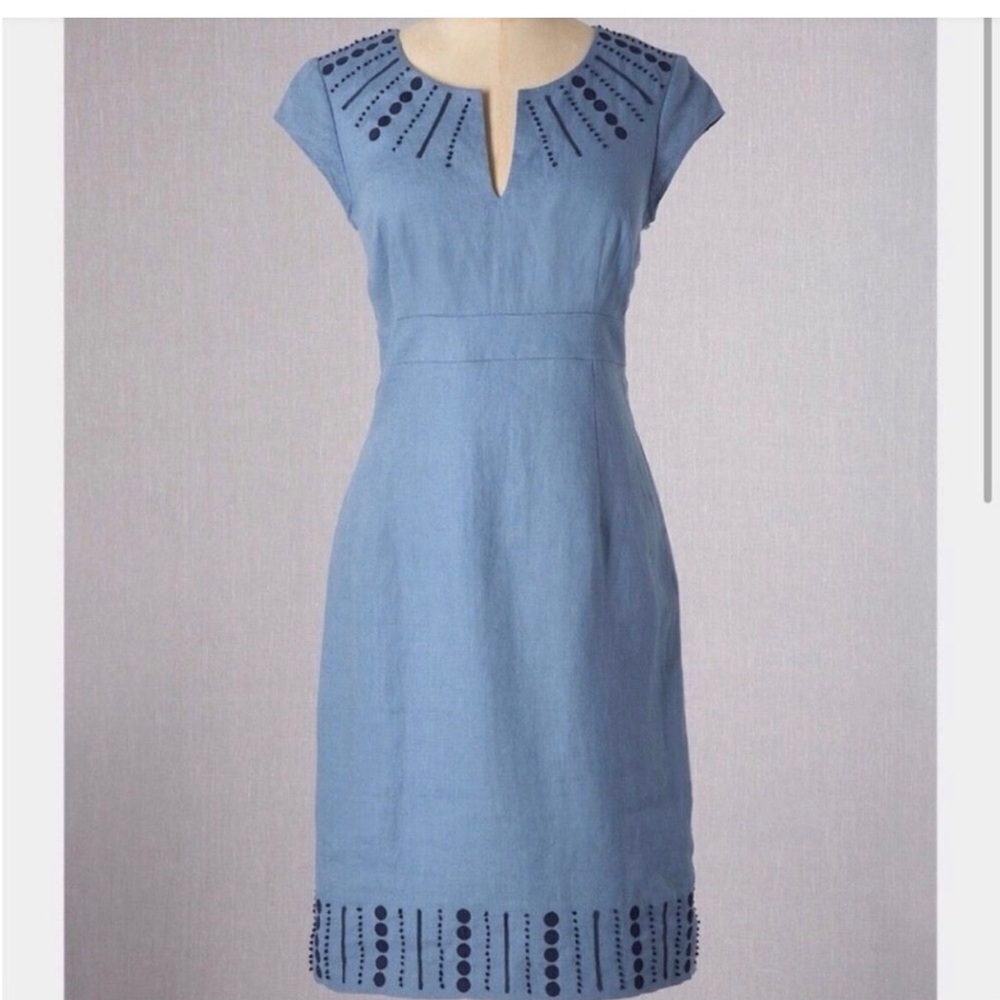 Bisen Light Blue Cap-Sleeve Dress with Decorative Accents size 8